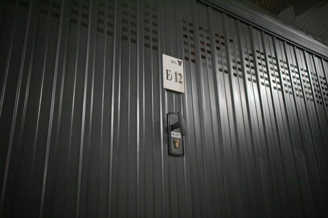 E-twelve * Neapel